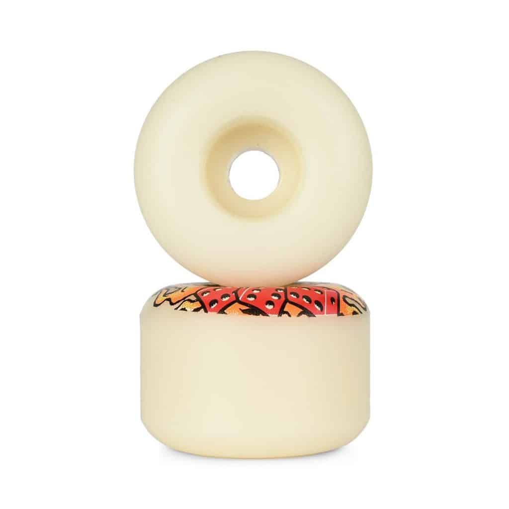 BOARD HOUSE SKATESHOP 45 s l1600 4